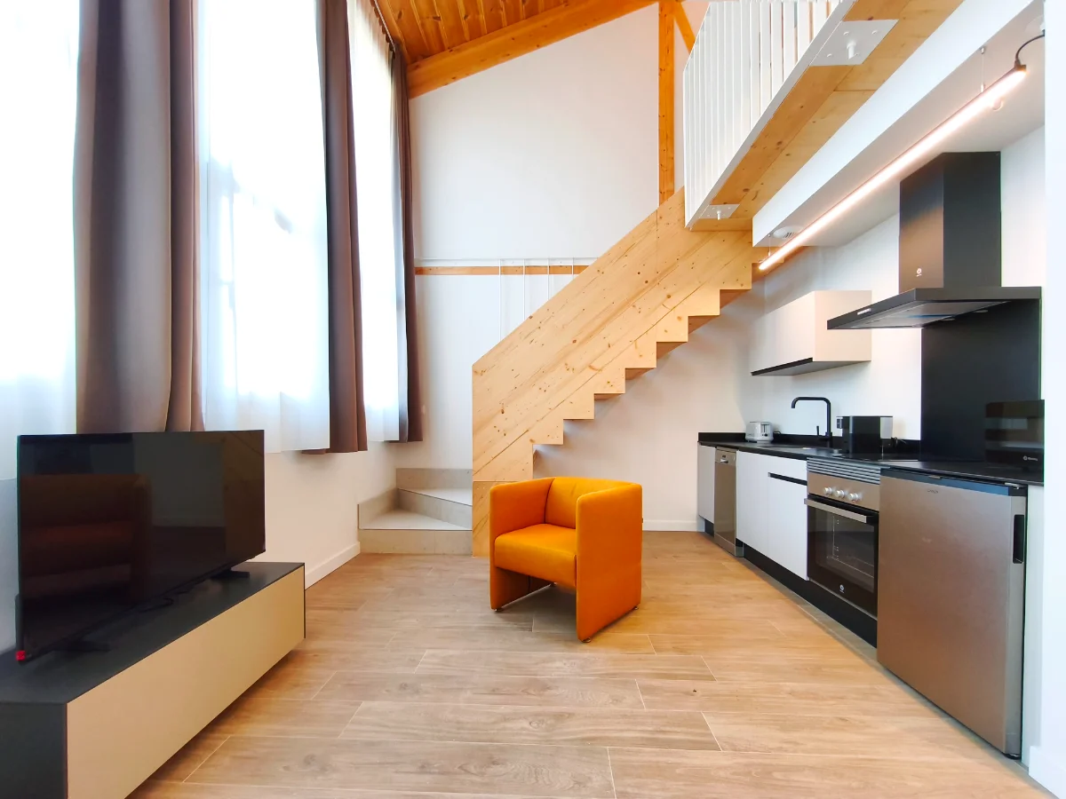 A2C · Loft doble altura – Edificio Amarillo, Valladolid